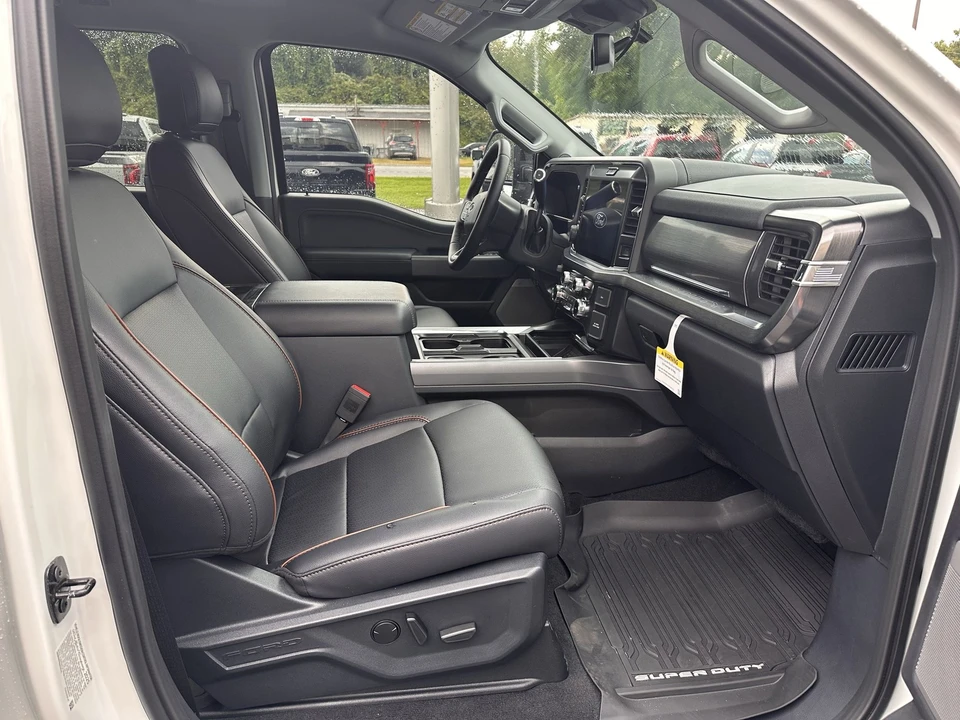 2025 Ford Super Duty 5th Gen - Image 15 of 21
