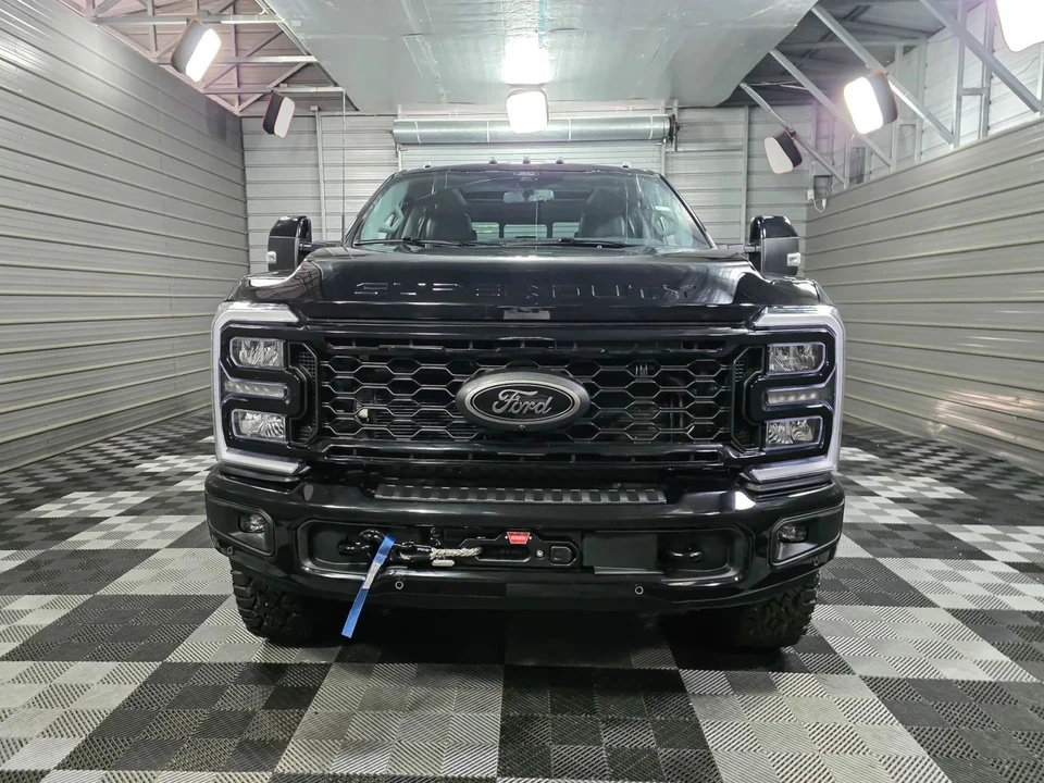 2025 Ford Super Duty 5th Gen - Image 3 of 12