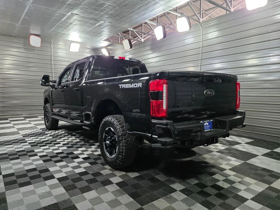 2025 Ford Super Duty 5th Gen - Image 7 of 12