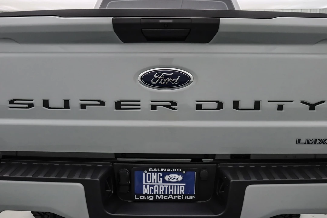 2025 Ford Super Duty 5th Gen - Image 15 of 21