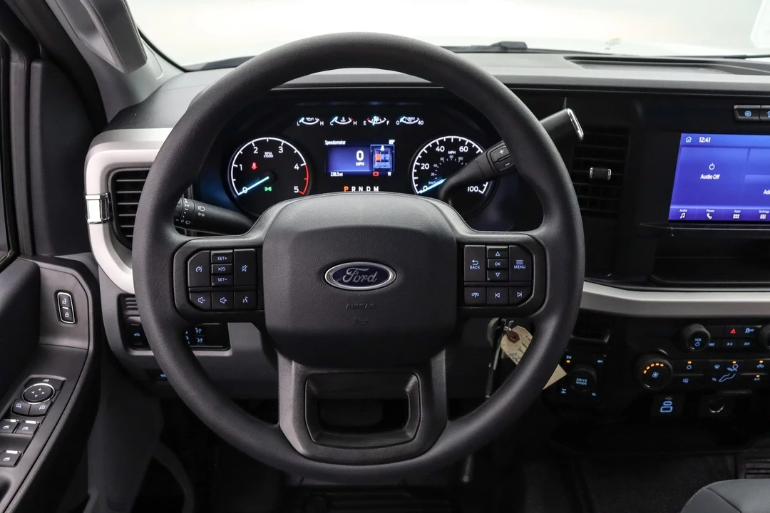 2025 Ford Super Duty 5th Gen - Image 19 of 21