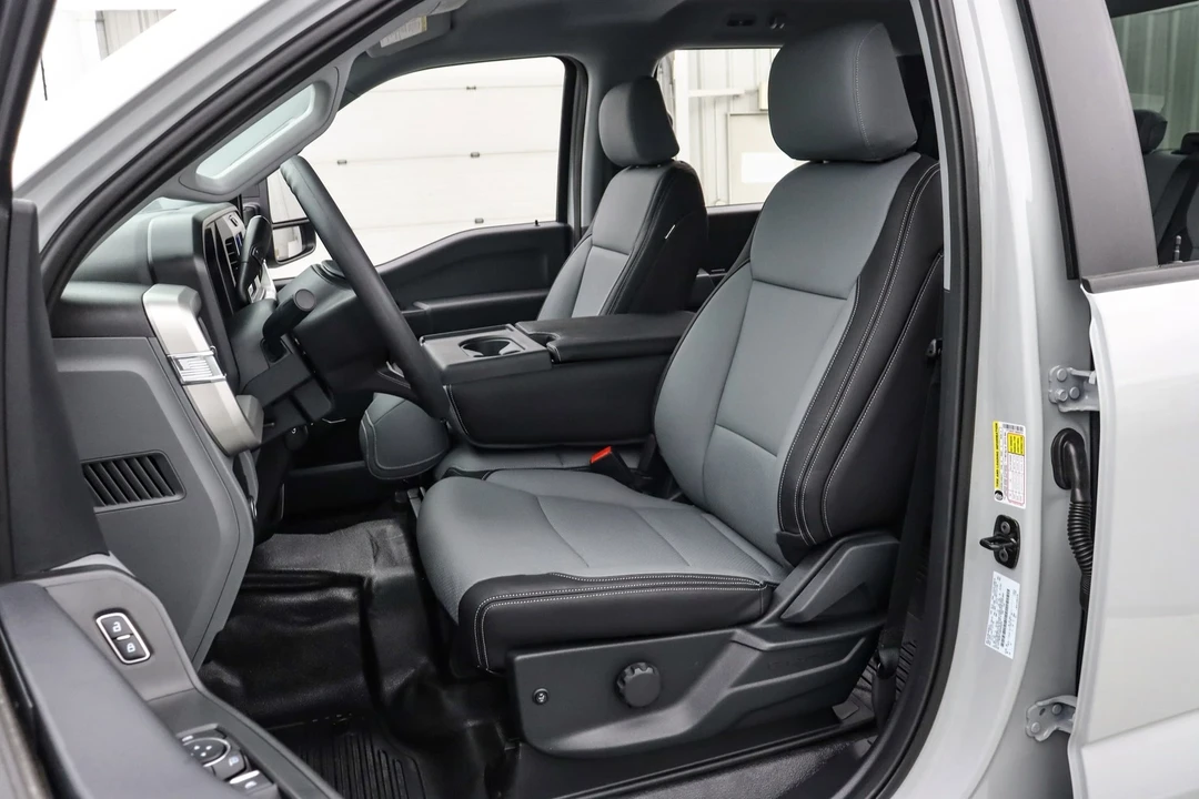 2025 Ford Super Duty 5th Gen - Image 17 of 21