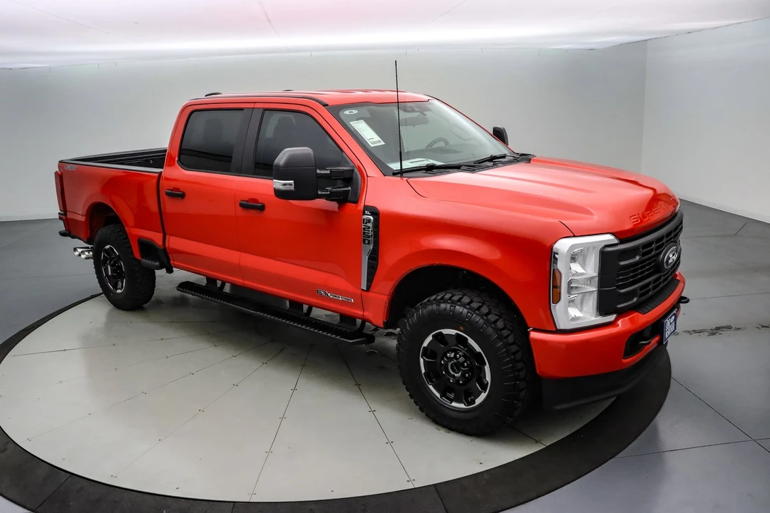 2025 Ford Super Duty 5th Gen - Image 4 of 21