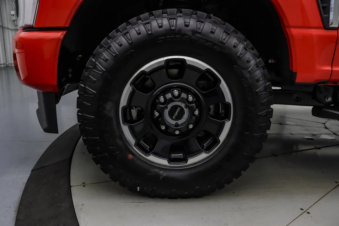 2025 Ford Super Duty 5th Gen - Image 13 of 21