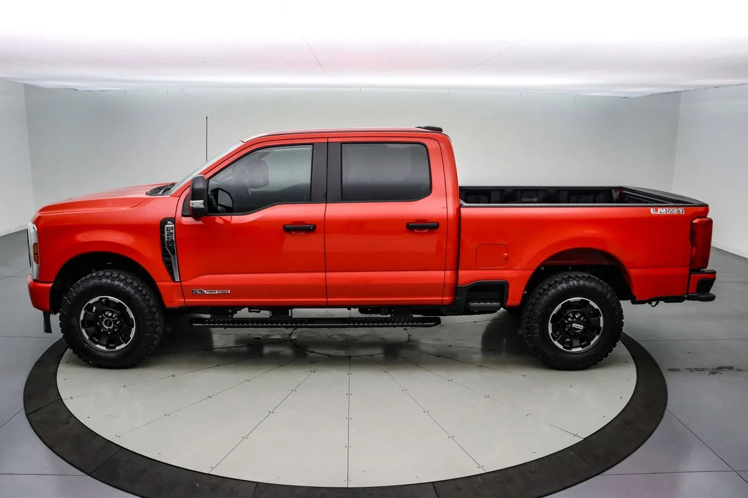2025 Ford Super Duty 5th Gen - Image 10 of 21