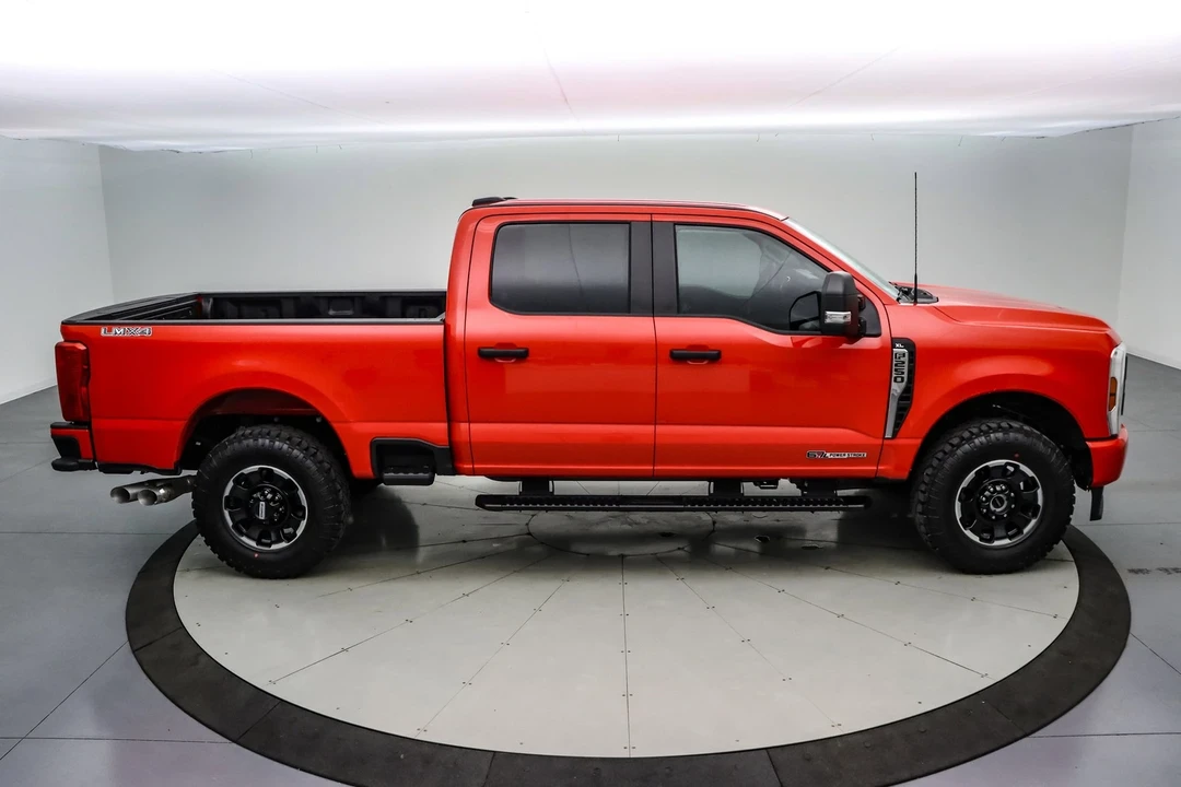 2025 Ford Super Duty 5th Gen - Image 5 of 21