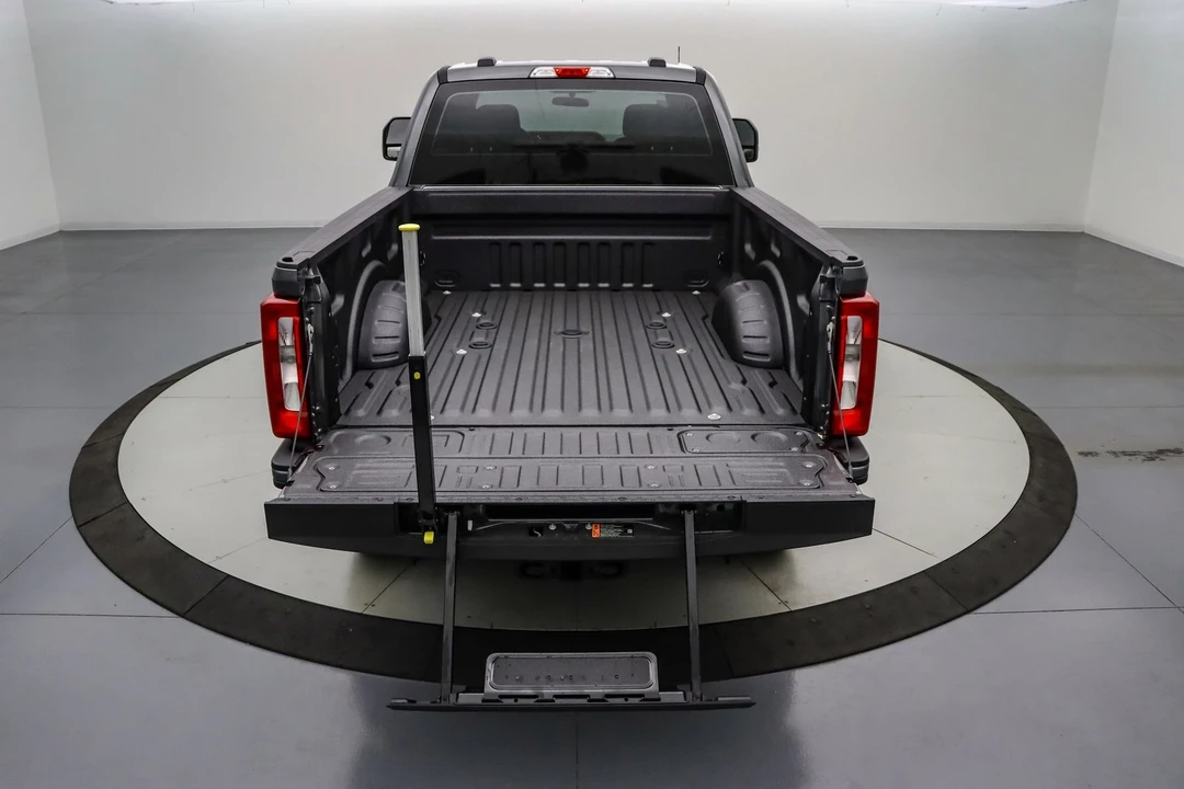 2025 Ford Super Duty 5th Gen - Image 8 of 21