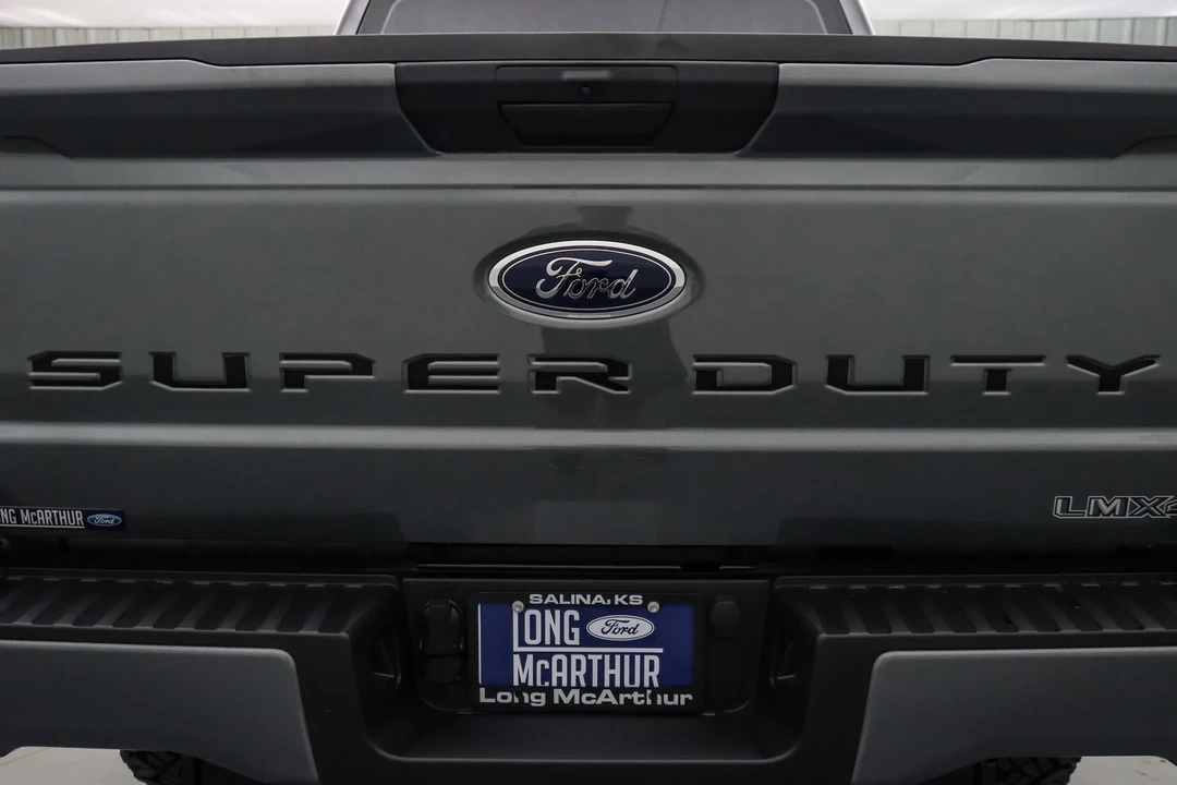 2025 Ford Super Duty 5th Gen - Image 15 of 21
