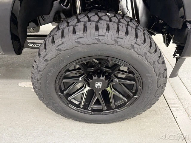 2025 Ford Super Duty 5th Gen - Image 4 of 12
