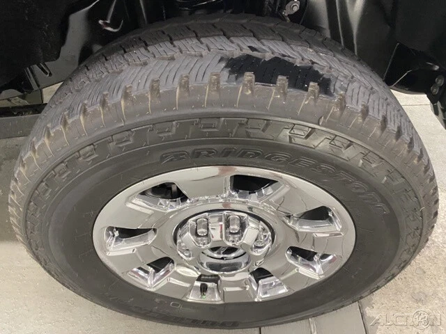 2025 Ford Super Duty 5th Gen - Image 4 of 12