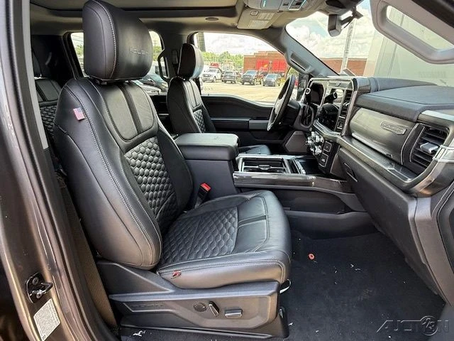 2025 Ford Super Duty 5th Gen - Image 19 of 21