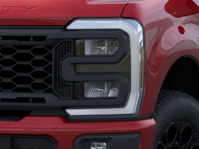 2025 Ford Super Duty 5th Gen - Image 18 of 21
