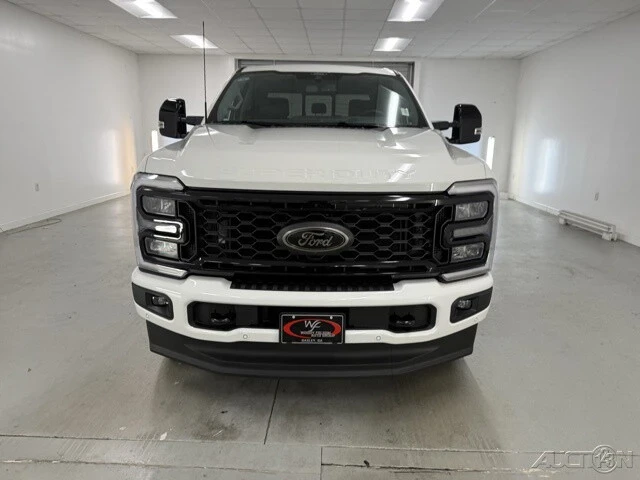 2025 Ford Super Duty 5th Gen - Image 2 of 12