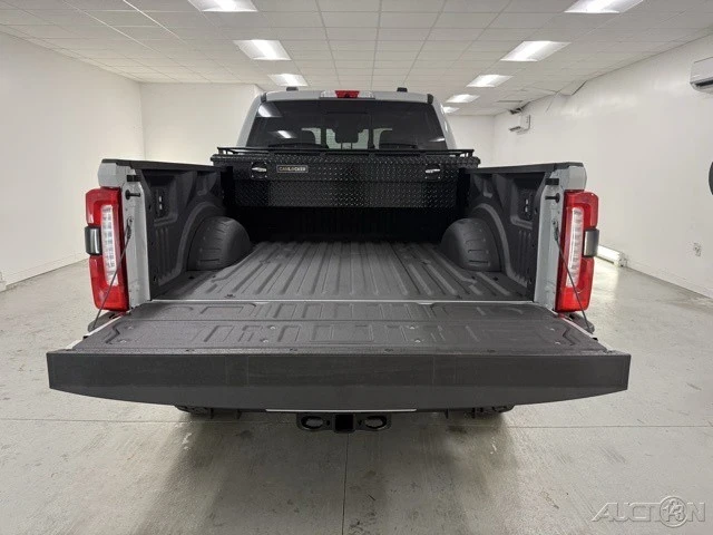 2025 Ford Super Duty 5th Gen - Image 7 of 12