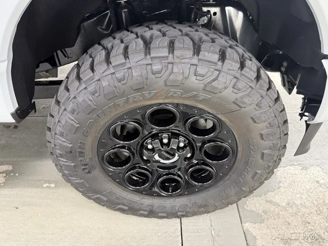 2025 Ford Super Duty 5th Gen - Image 4 of 12