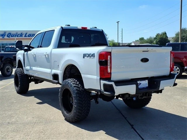 2025 Ford Super Duty 5th Gen - Image 6 of 10