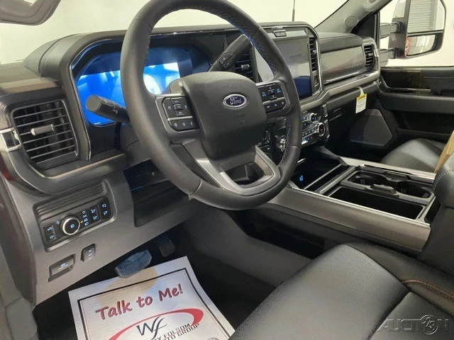 2025 Ford Super Duty 5th Gen - Image 10 of 12