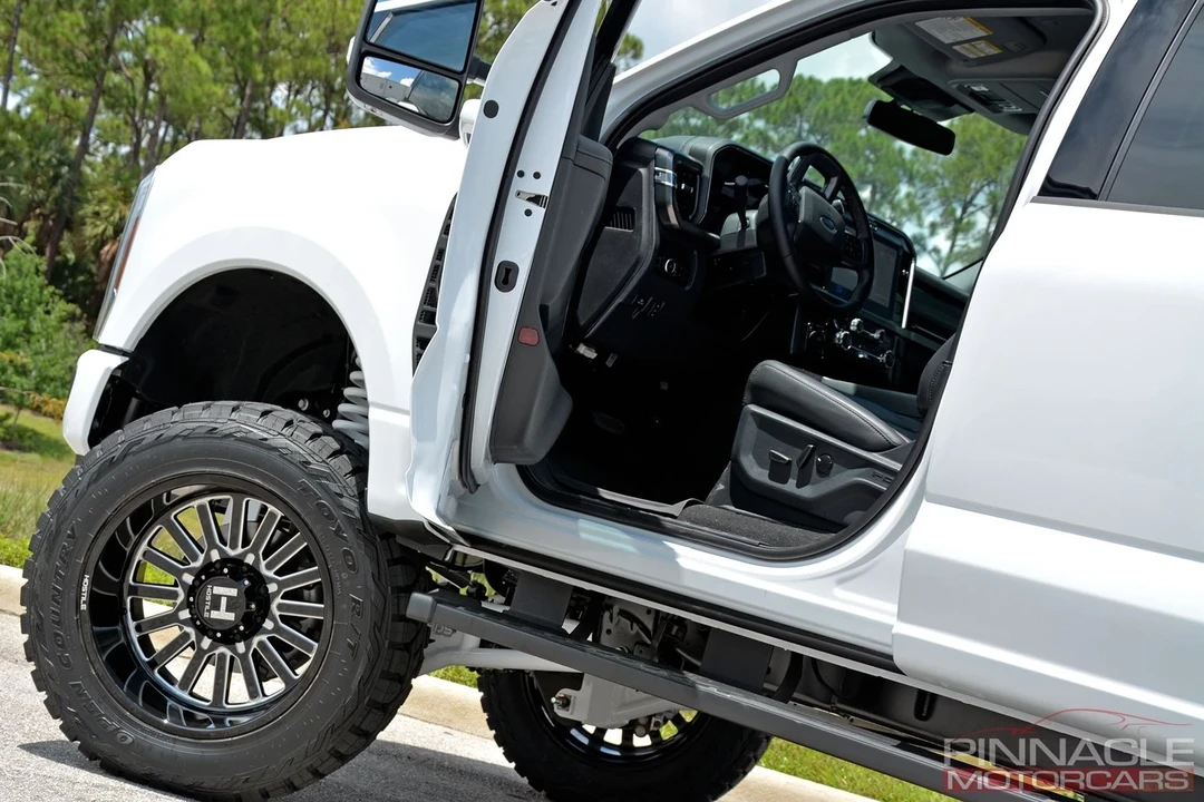 2025 Ford Super Duty 5th Gen - Image 13 of 21