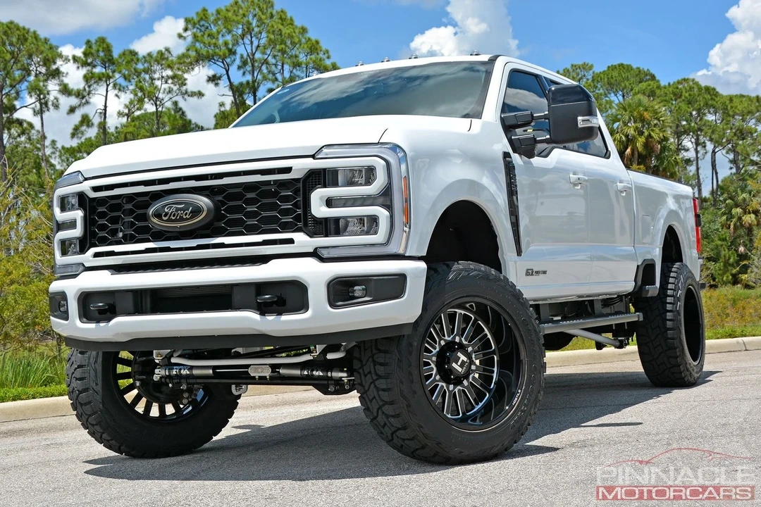 2025 Ford Super Duty 5th Gen - Image 6 of 21