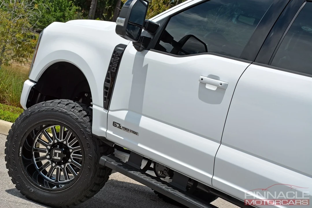 2025 Ford Super Duty 5th Gen - Image 12 of 21