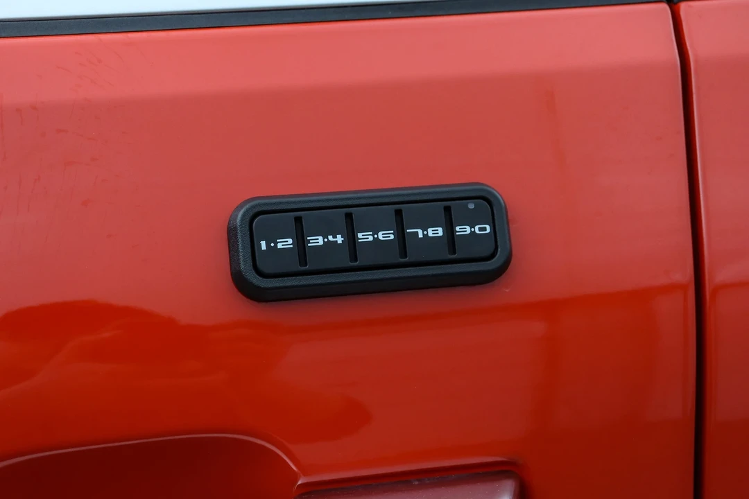 2025 Ford Super Duty 5th Gen - Image 13 of 21