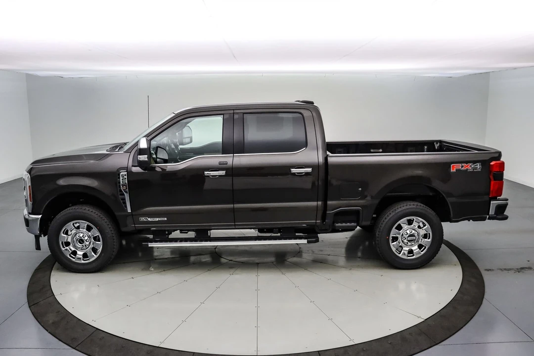 2025 Ford Super Duty 4th Gen - Image 9 of 21