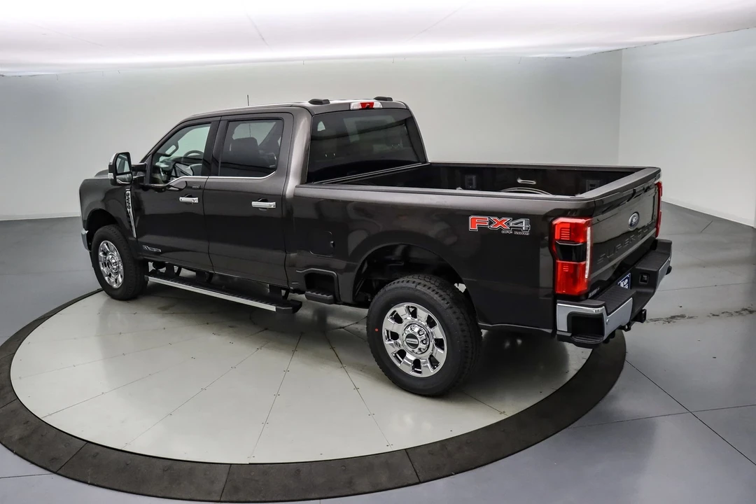 2025 Ford Super Duty 4th Gen - Image 8 of 21