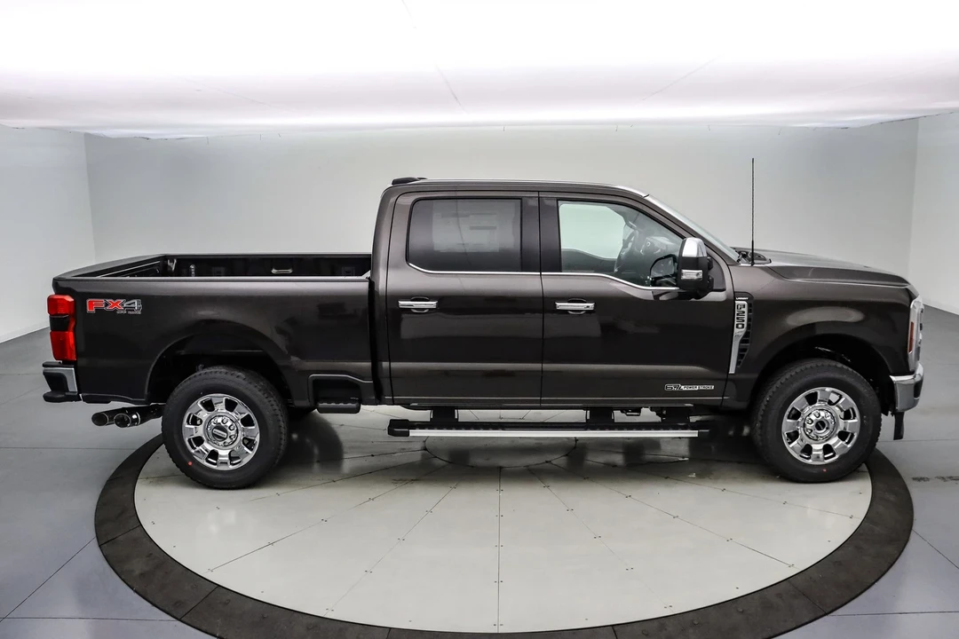 2025 Ford Super Duty 4th Gen - Image 4 of 21