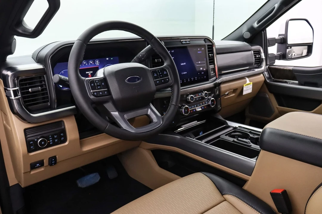 2025 Ford Super Duty 4th Gen - Image 15 of 21