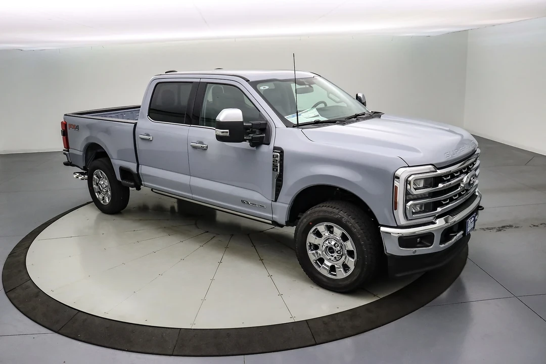 2025 Ford Super Duty 5th Gen - Image 2 of 21