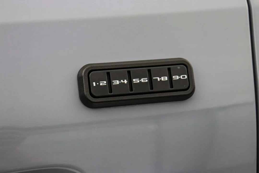 2025 Ford Super Duty 5th Gen - Image 13 of 21