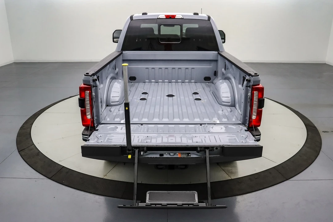 2025 Ford Super Duty 5th Gen - Image 7 of 21