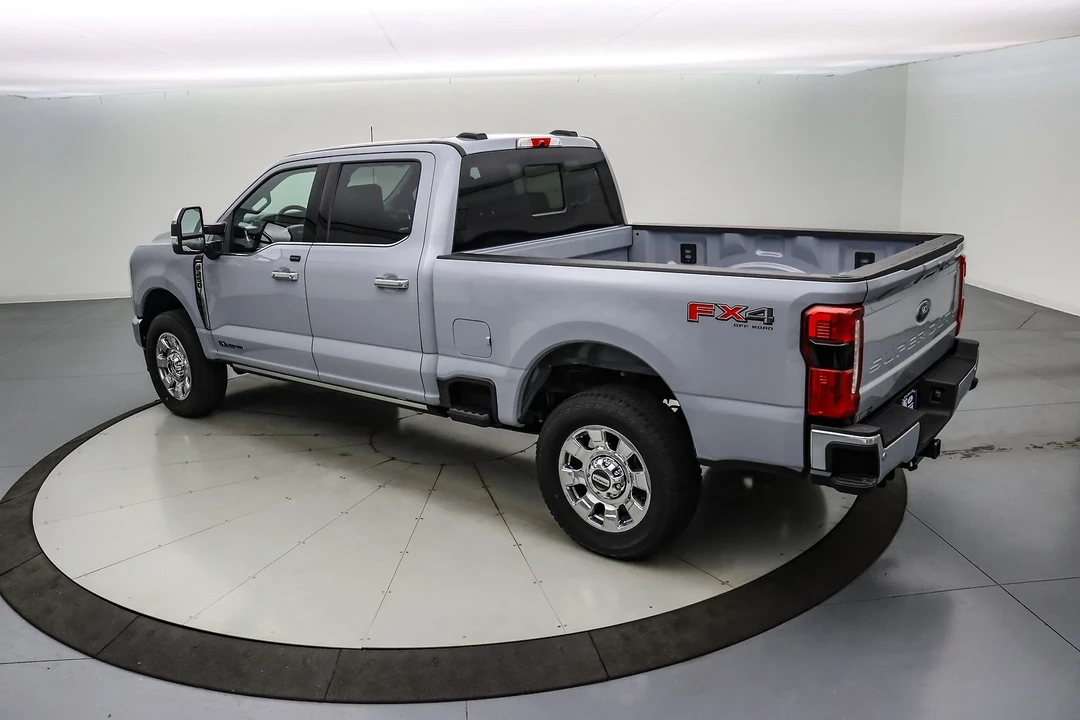 2025 Ford Super Duty 5th Gen - Image 8 of 21