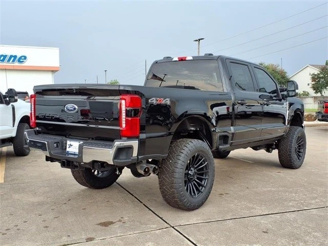 2025 Ford Super Duty 5th Gen - Image 2 of 10