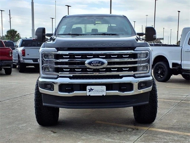 2025 Ford Super Duty 5th Gen - Image 8 of 10
