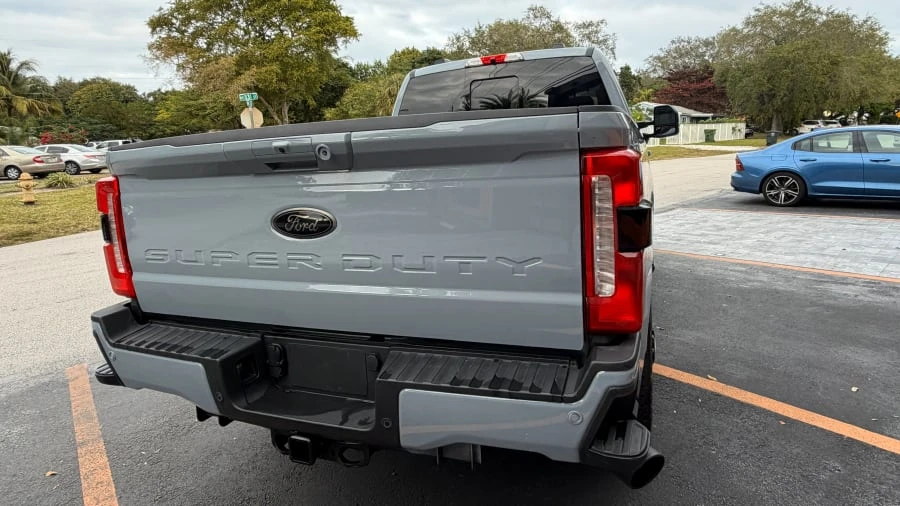 2025 Ford Super Duty 5th Gen - Image 5 of 12