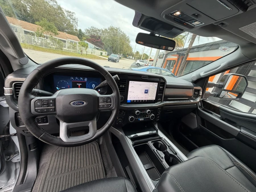 2025 Ford Super Duty 5th Gen - Image 11 of 12