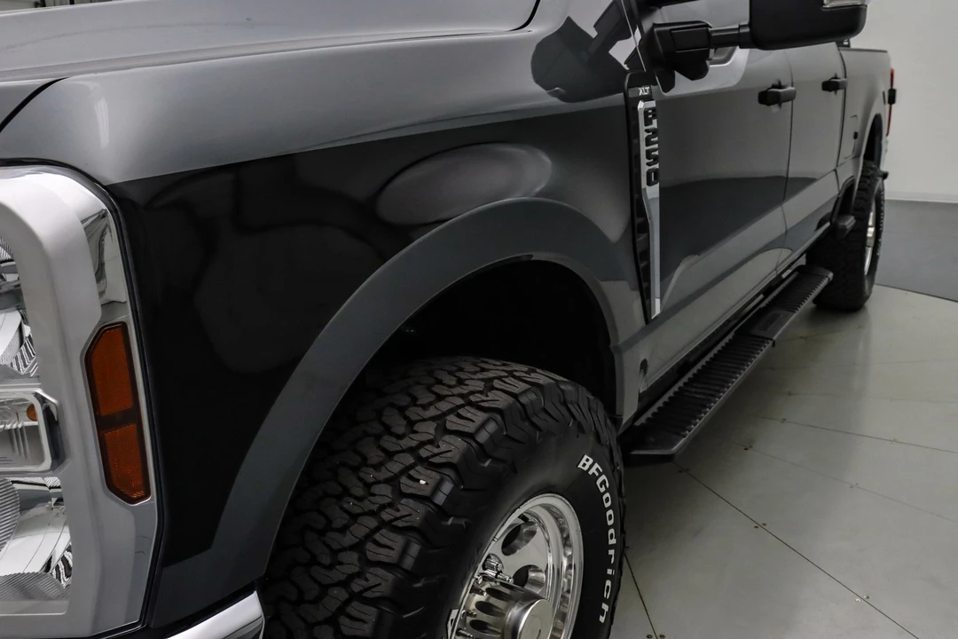 2025 Ford Super Duty 5th Gen - Image 19 of 21