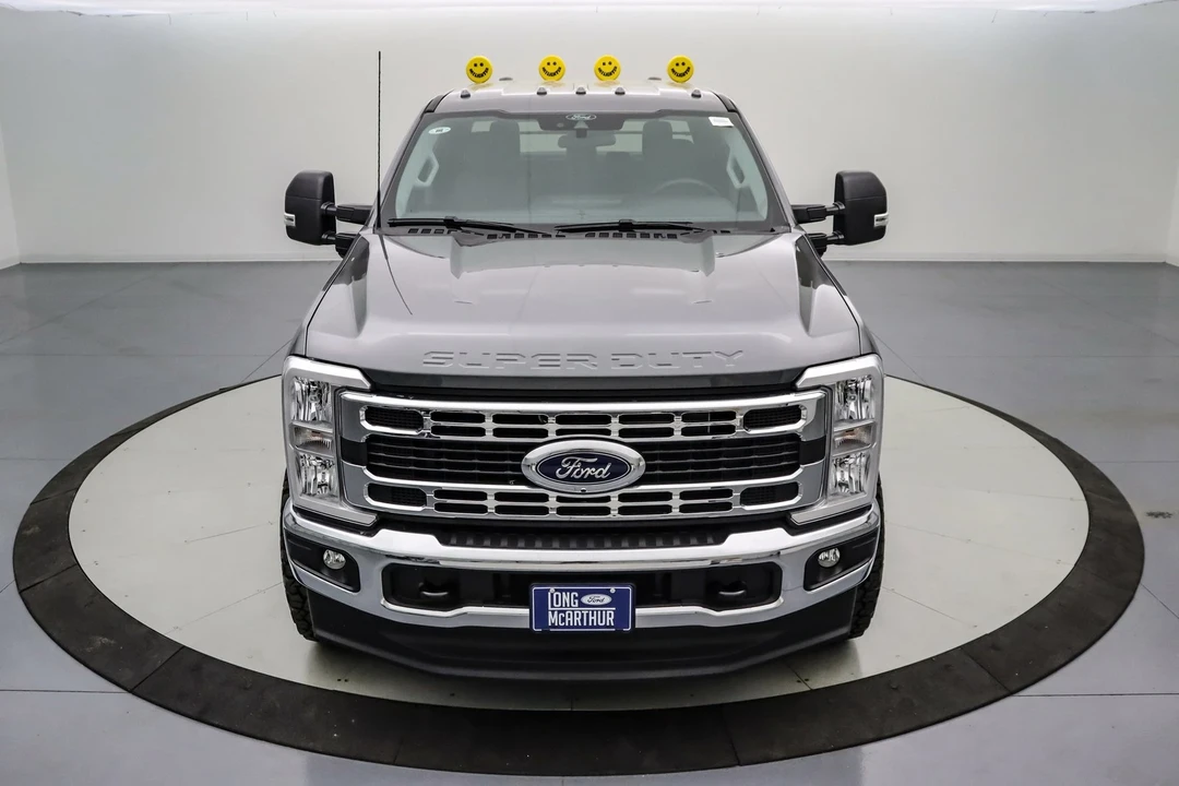 2025 Ford Super Duty 5th Gen - Image 12 of 21