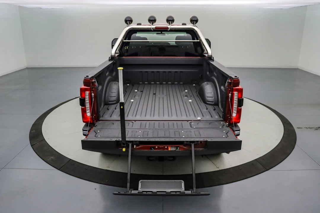 2025 Ford Super Duty 5th Gen - Image 8 of 21