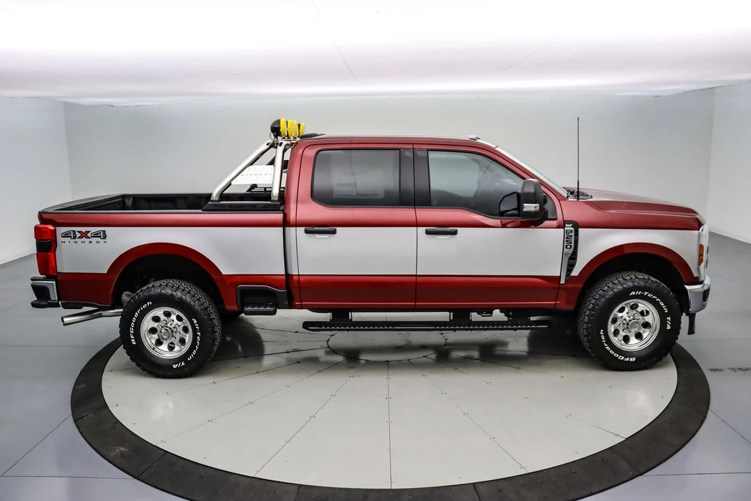 2025 Ford Super Duty 5th Gen - Image 5 of 21
