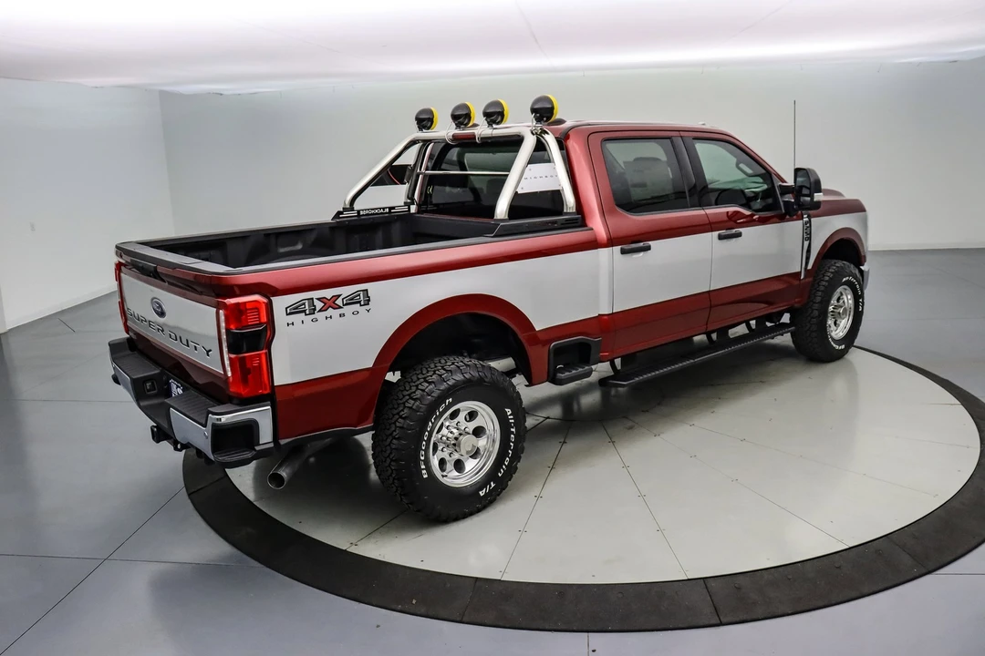 2025 Ford Super Duty 5th Gen - Image 6 of 21