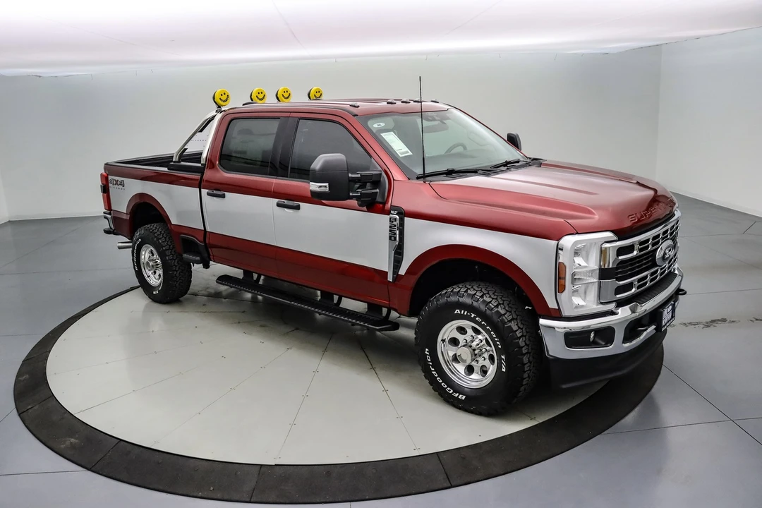2025 Ford Super Duty 5th Gen - Image 4 of 21