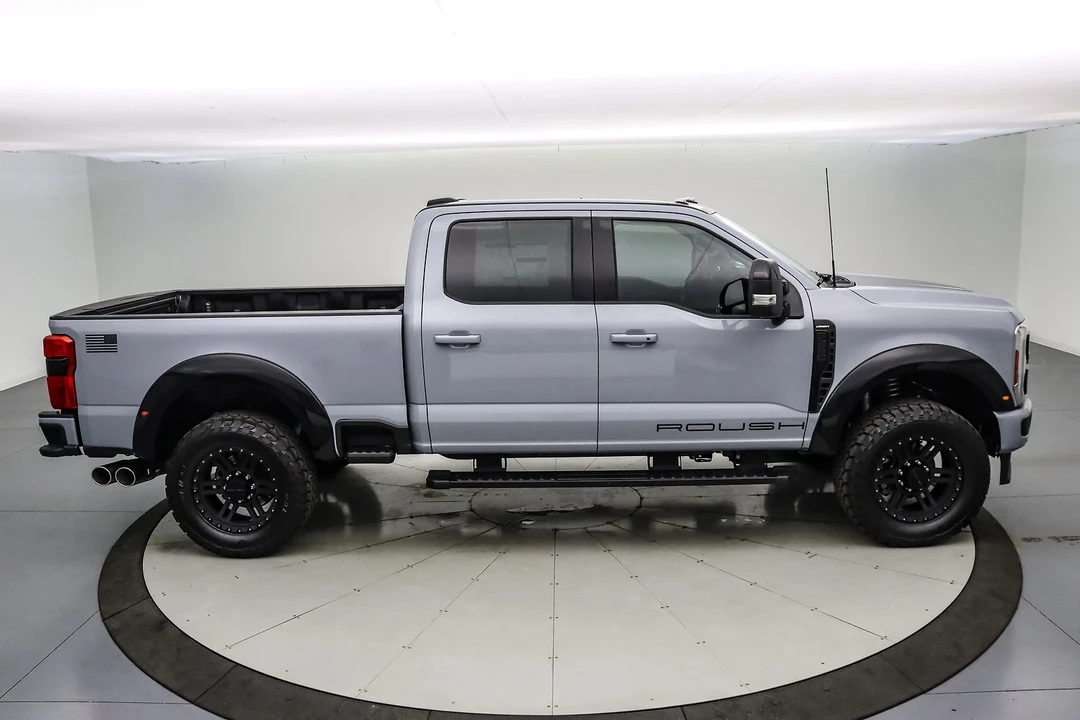 2025 Ford Super Duty 5th Gen - Image 5 of 21