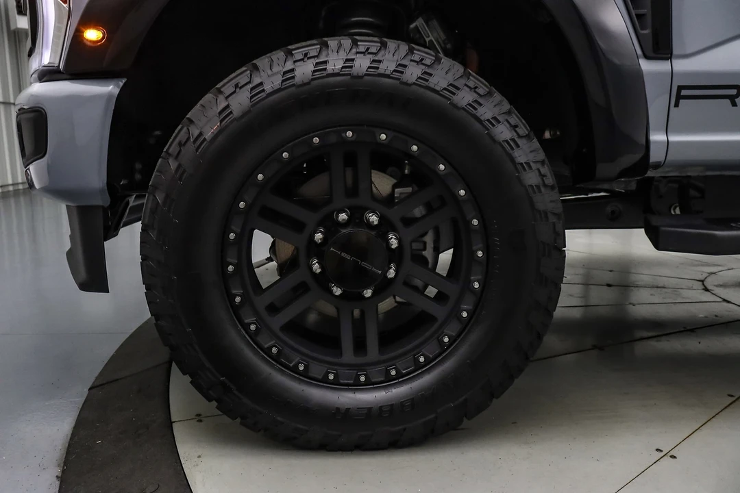2025 Ford Super Duty 5th Gen - Image 13 of 21