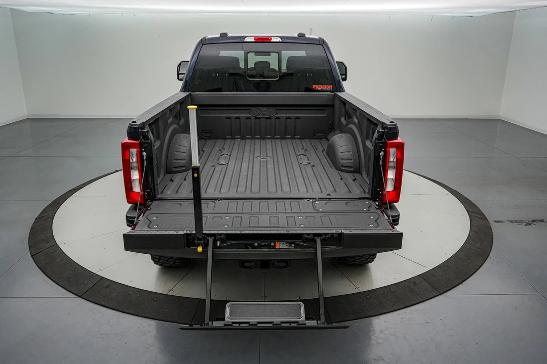 2025 Ford Super Duty 5th Gen - Image 8 of 21
