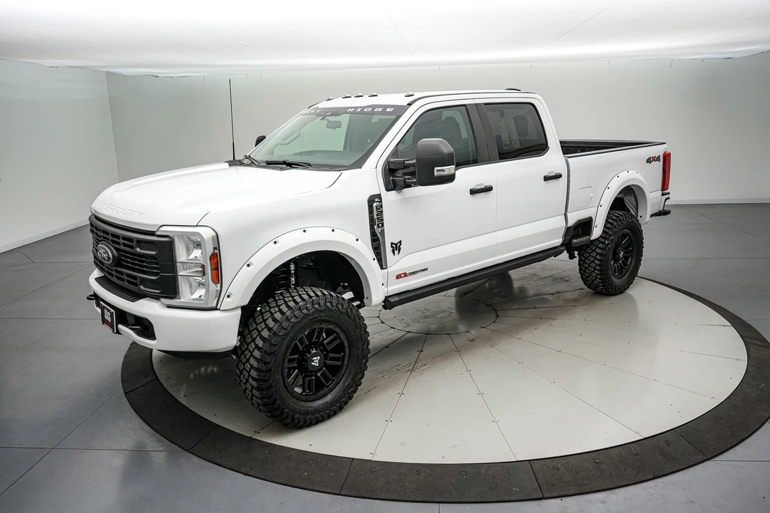 2025 Ford Super Duty 5th Gen - Image 11 of 21