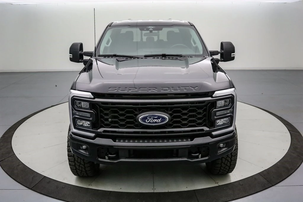 2025 Ford Super Duty 5th Gen - Image 11 of 21
