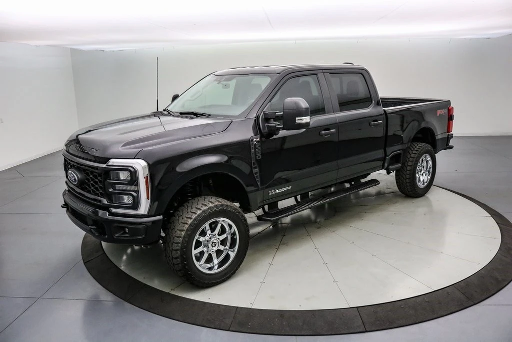 2025 Ford Super Duty 5th Gen - Image 10 of 21