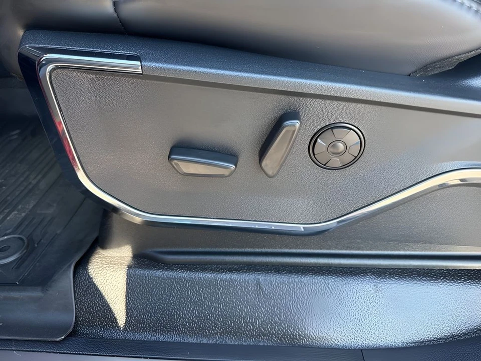 2025 Ford Super Duty 5th Gen - Image 10 of 12